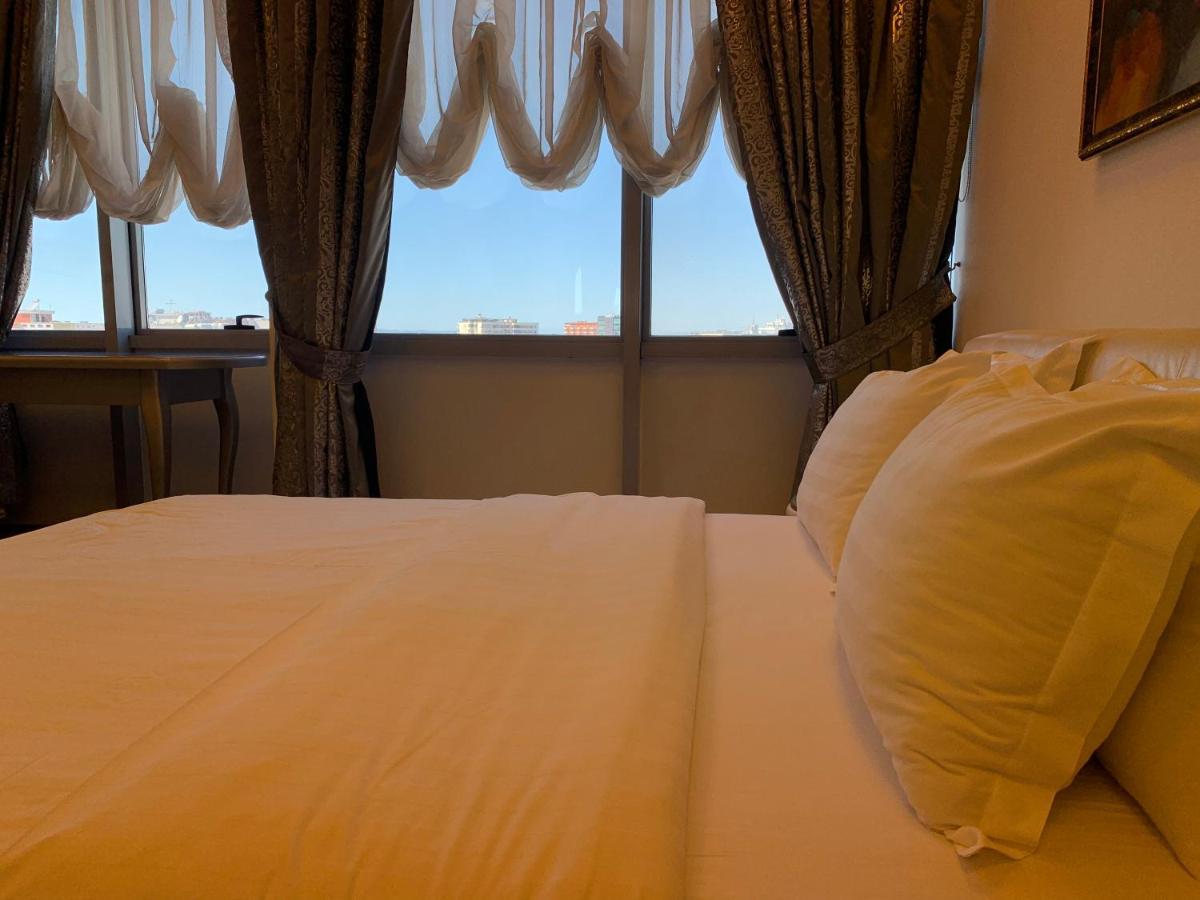 Hotel Rosa Blu Тирана Экстерьер фото