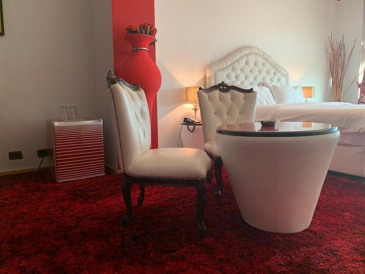 Hotel Rosa Blu Тирана Экстерьер фото