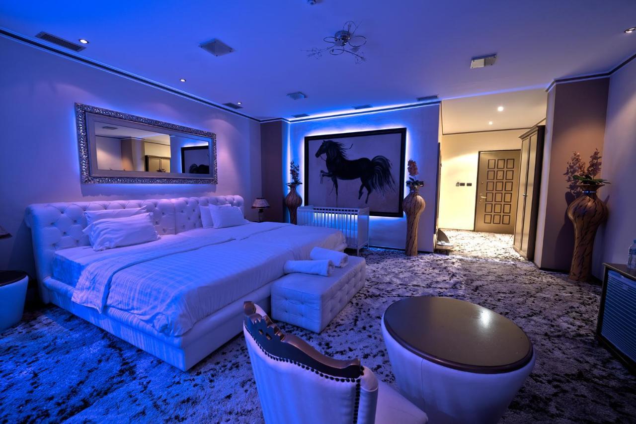 Hotel Rosa Blu Тирана Экстерьер фото